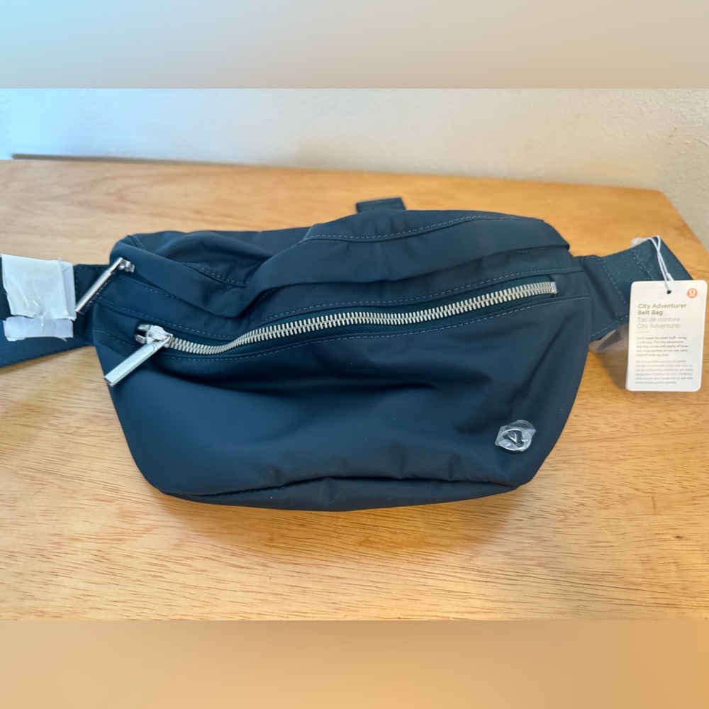 NWT Lululemon City Adventurer Belt Bag 2.5L Submarine